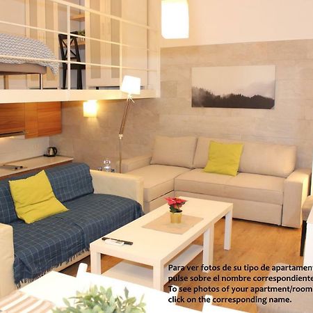 Apartamentos Clavero มาลากา ภายนอก รูปภาพ