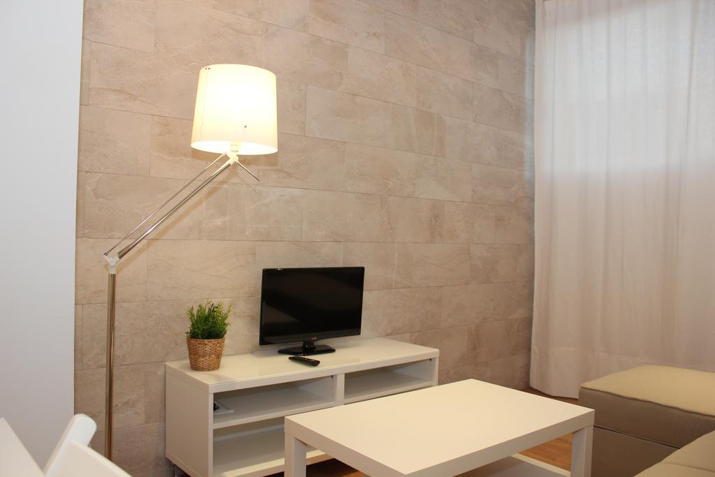 Apartamentos Clavero มาลากา ห้อง รูปภาพ
