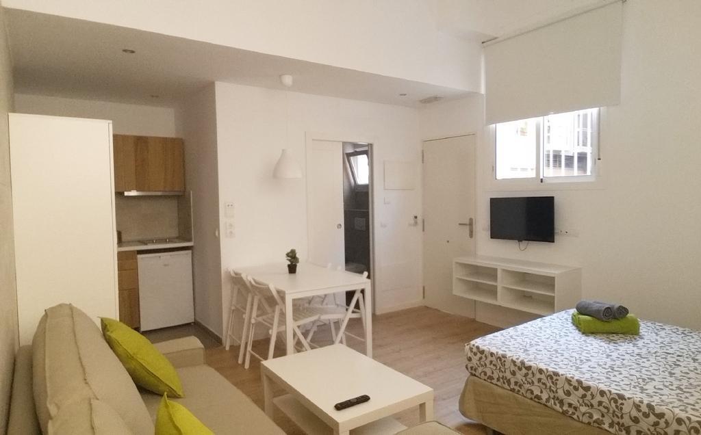 Apartamentos Clavero มาลากา ภายนอก รูปภาพ