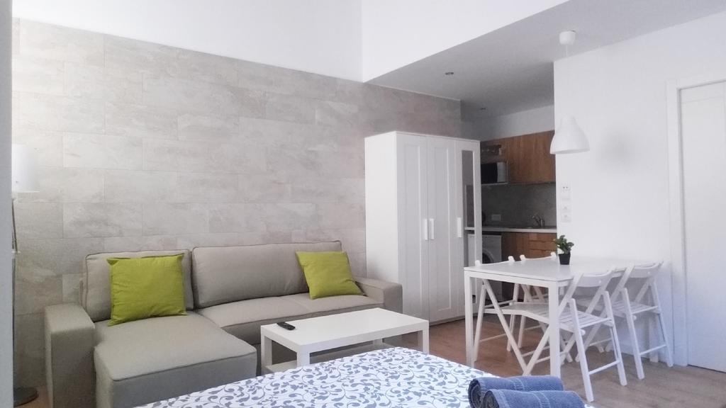 Apartamentos Clavero มาลากา ภายนอก รูปภาพ