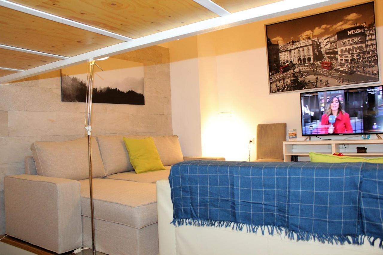 Apartamentos Clavero มาลากา ภายนอก รูปภาพ