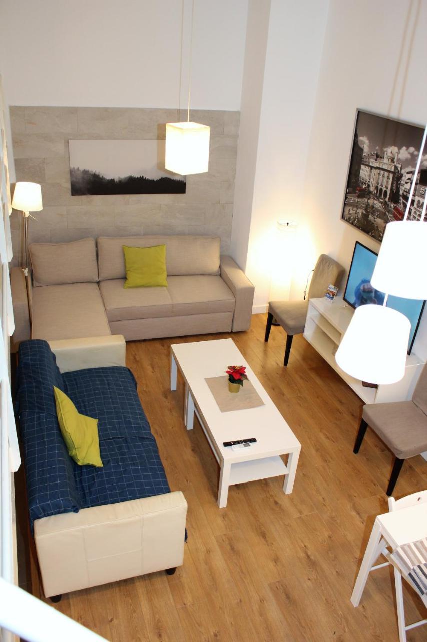 Apartamentos Clavero มาลากา ภายนอก รูปภาพ