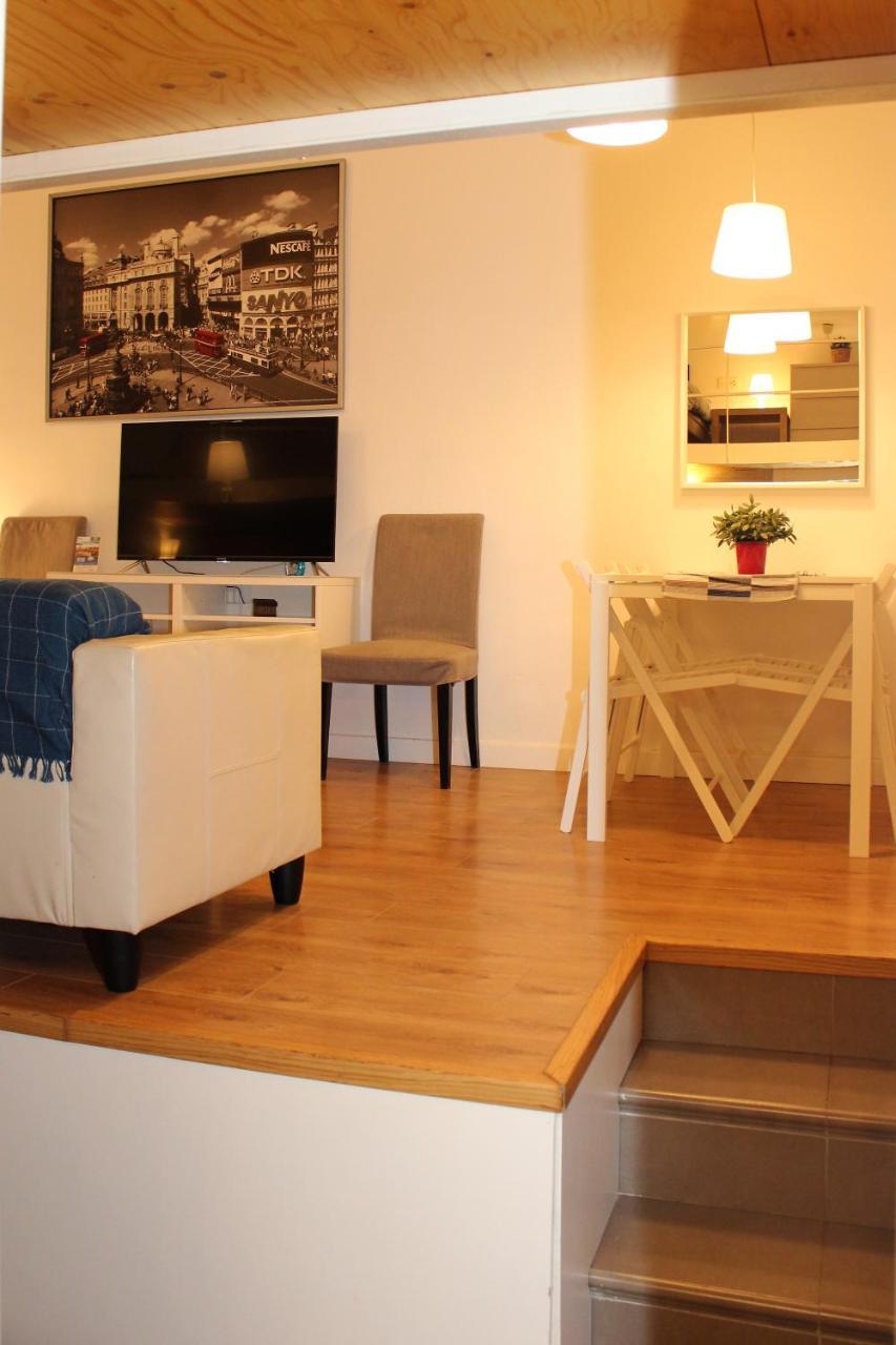 Apartamentos Clavero มาลากา ภายนอก รูปภาพ