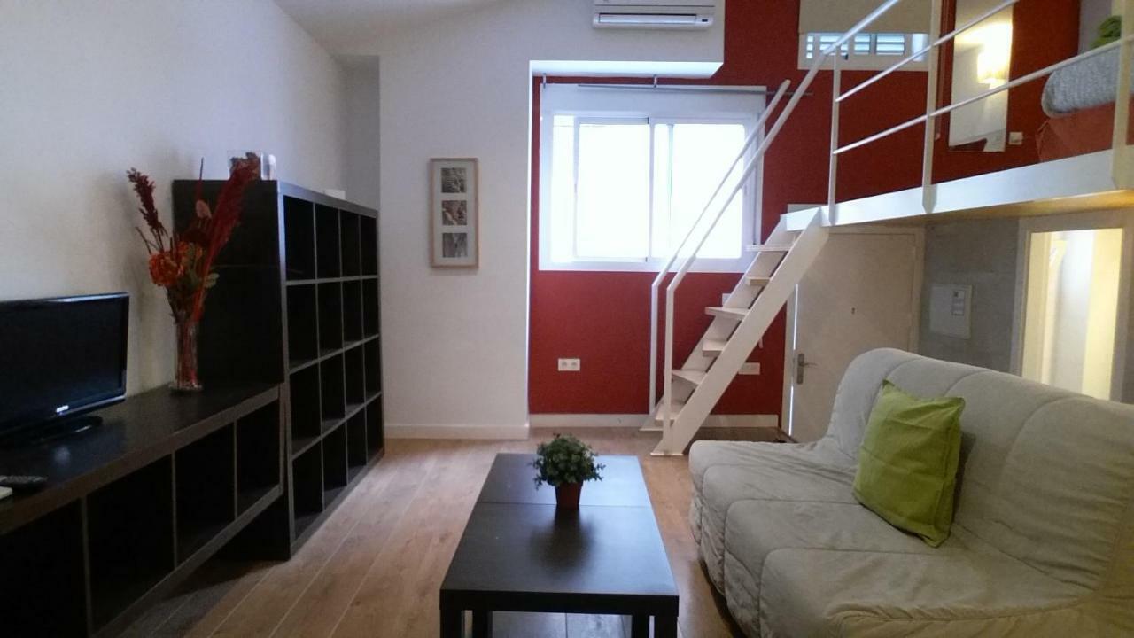 Apartamentos Clavero มาลากา ภายนอก รูปภาพ
