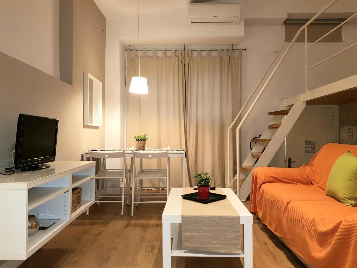 Apartamentos Clavero มาลากา ภายนอก รูปภาพ